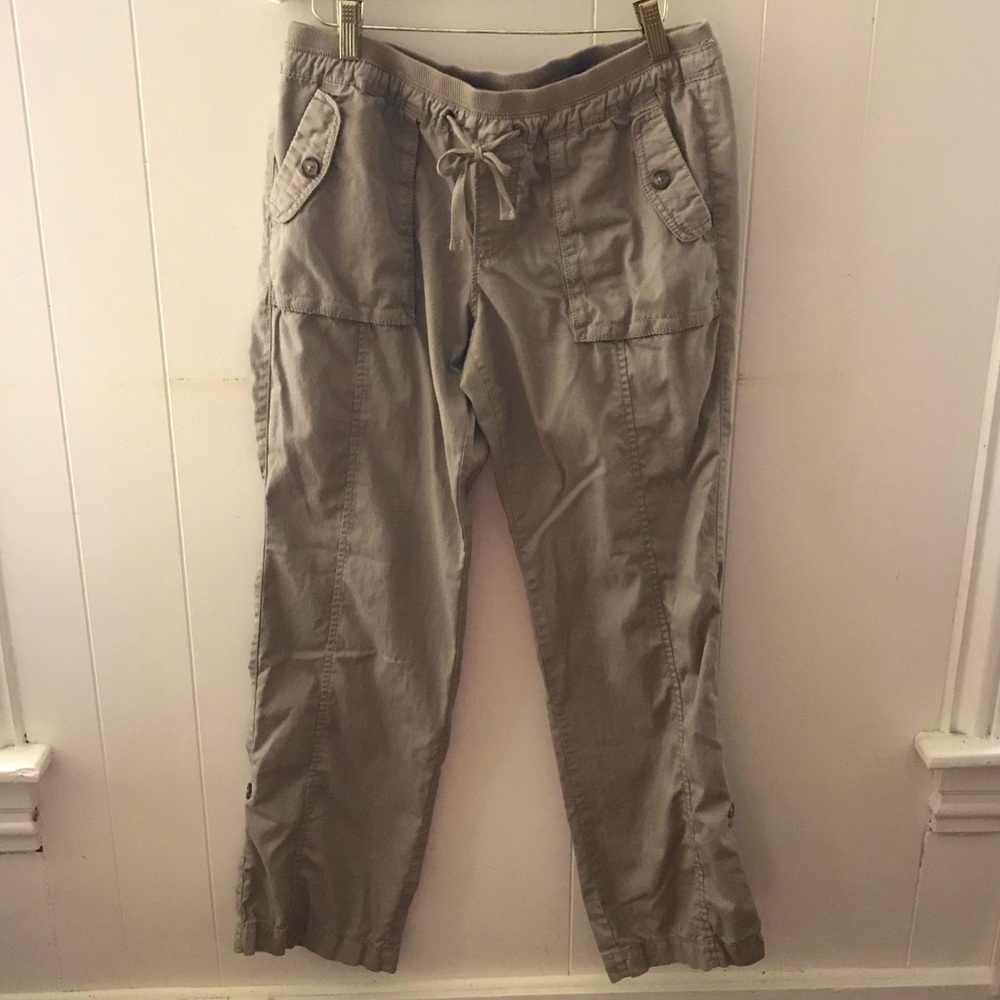 Old Navy Women’s khaki pants
